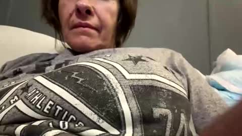 karmadewit1980 online show from June 9, 9:09 am