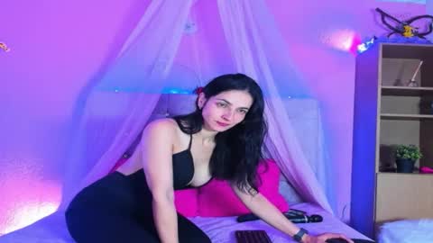 Karol online show from November 16, 4:18 pm