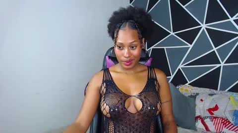 Snapshot of karol_the_warrior chatting on October 13, 10:34 pm Karol  online show from October 13, 10:34 pm