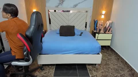 Karoll online show from November 10, 7:53 pm