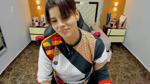 Karoll online show from November 12, 7:56 pm