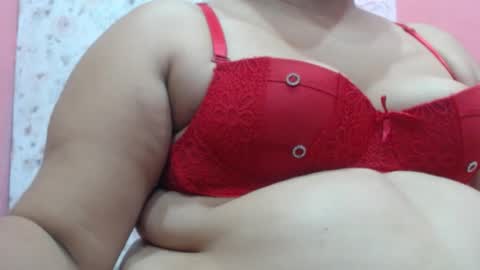 karolbb21 online show from March 14, 6:53 pm