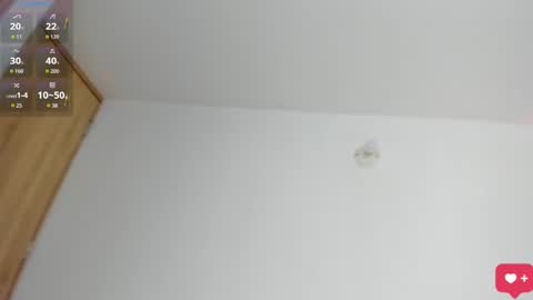 Snapshot of karolina_evans chatting on October 8, 11:47 am karolina_evans online show from October 8, 11:47 am