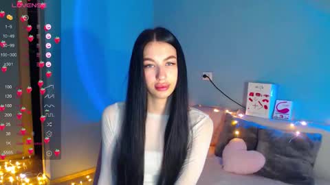 Snapshot of karolina_hottie_ chatting on September 22, 2:10 am Kira online show from September 22, 2:10 am