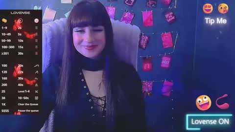 Caroline online show from December 4, 7:21 am