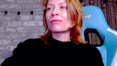 Snapshot of karoline121 chatting on February 15, 4:14 am karoline121 online show from February 15, 4:14 am