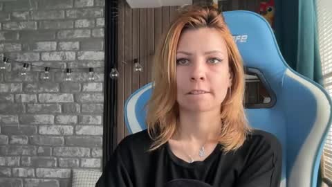 karoline121 online show from February 21, 6:58 am