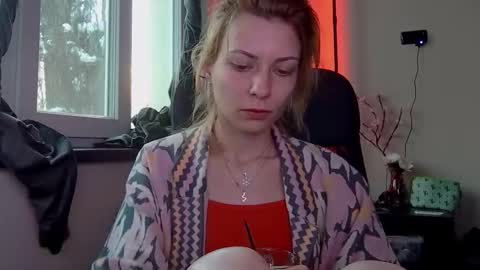 karoline121 online show from February 3, 6:22 am