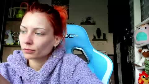 karoline121 online show from April 10, 6:52 am