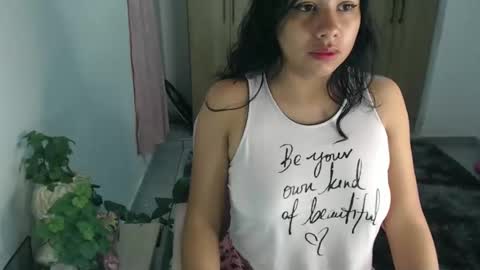 Snapshot of karolinecute chatting on January 5, 1:56 am karolinecute online show from January 5, 1:56 am