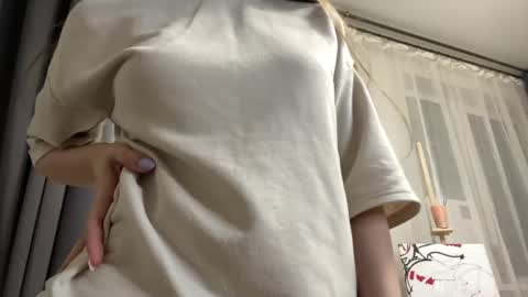 Lia online show from June 7, 4:36 pm