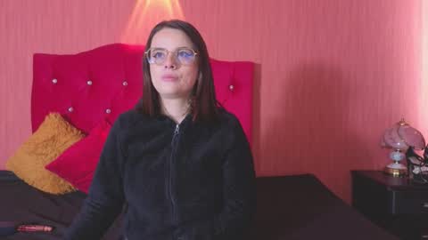 kassandra james online show from December 3, 1:02 pm