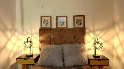 kat paradisse online show from March 28, 11:54 am