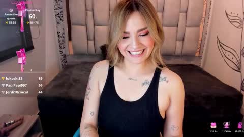 K A T A  H O O T online show from November 28, 8:56 pm