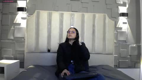 Katalina online show from April 18, 3:14 pm