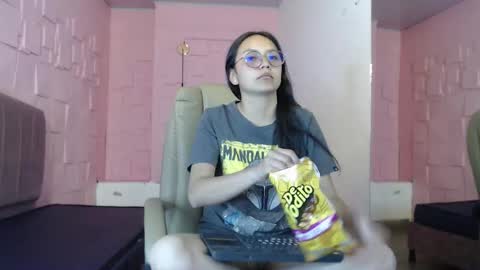 Katalina online show from March 19, 5:39 pm