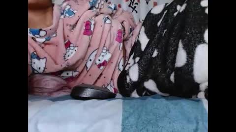 katasquirt357485 online show from April 25, 2:03 pm