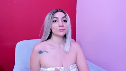 Snapshot of kate_bunny_ chatting on September 12, 11:18 am Kate online show from September 12, 11:18 am