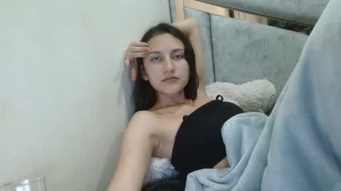 Snapshot of kate_davies chatting on September 21, 12:31 am kate online show from September 21, 12:31 am