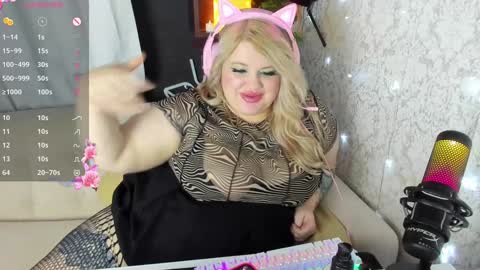 Snapshot of kate_jenny_ chatting on December 4, 8:07 pm Katarina online show from December 4, 8:07 pm