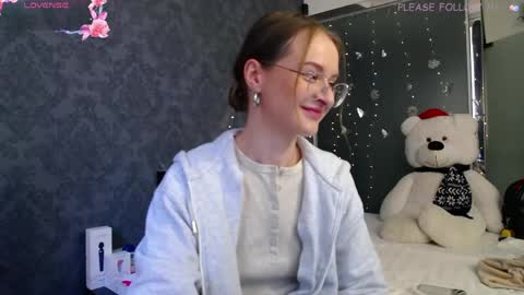 .Be kind and gentle with me and I will do my best for you.   online show from May 11, 12:29 pm