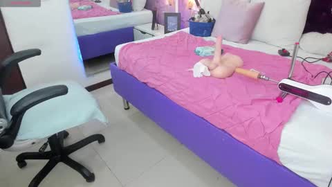 kate lua online show from March 7, 5:25 am