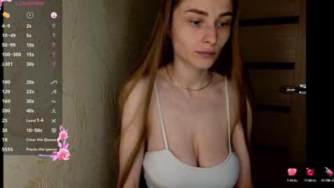 Snapshot of kate_swon chatting on September 15, 12:41 am Kate online show from September 15, 12:41 am