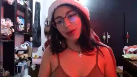 Kateeen18 online show from December 17, 6:17 am