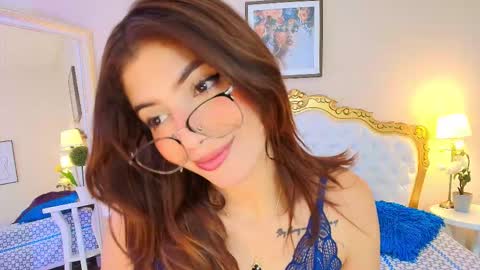 Snapshot of kateemartinez chatting on October 14, 7:38 pm katee Martinez online show from October 14, 7:38 pm