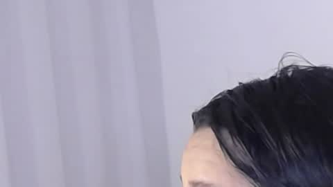 Help me with rate thanks  online show from December 13, 1:01 pm