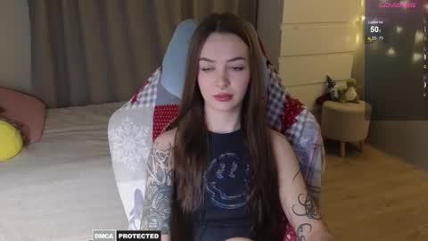 Snapshot of kateleoo chatting on March 4, 2:32 pm Im Kate online show from March 4, 2:32 pm