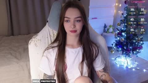 Snapshot of kateleoo chatting on December 25, 3:38 pm Im Kate online show from December 25, 3:38 pm