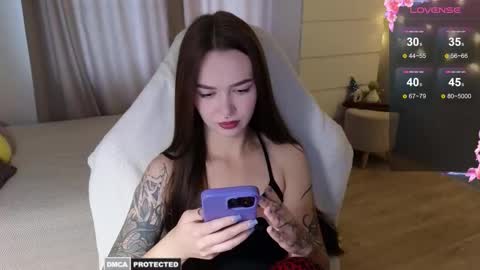 Snapshot of kateleoo chatting on September 25, 11:09 am Im Kate online show from September 25, 11:09 am