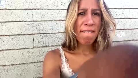 Snapshot of katelinxxx chatting on October 26, 10:16 pm Katelin online show from October 26, 10:16 pm