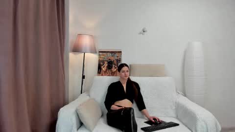 Snapshot of katerina_ray chatting on October 15, 2:47 am Katerina GTM2 Mo Tu Th Fr Sa Su 3am-10am online show from October 15, 2:47 am