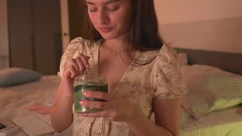 katesee online show from May 12, 8:37 pm
