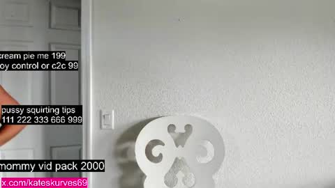 Kates Kurves online show from July 9, 1:24 pm