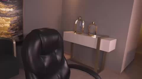 K A T E  online show from September 25, 1:32 pm