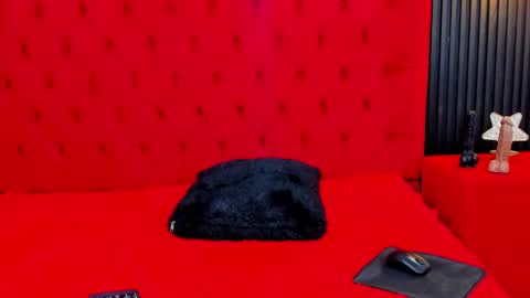 kate Tompson online show from March 12, 3:53 am