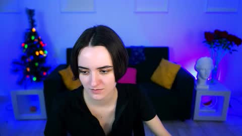 katewillows online show from January 7, 4:16 am