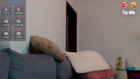 Snapshot of katey_riva35708 chatting on March 1, 9:04 pm KateyRiva online show from March 1, 9:04 pm
