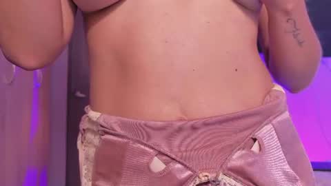 Kathee Saenz online show from July 15, 8:24 pm