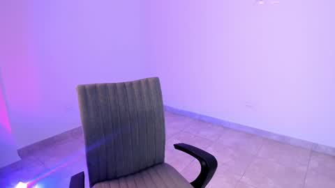 kathe online show from November 10, 10:10 am