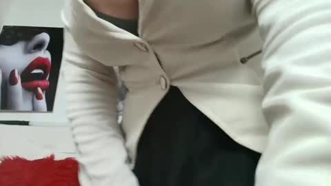 katherine_blair online show from June 4, 2:43 pm