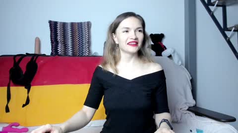 Katherine online show from December 12, 3:37 pm