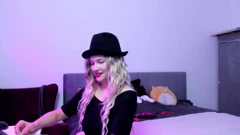 Katherine online show from October 10, 3:50 pm