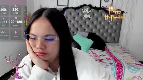 Snapshot of kathh_latorre chatting on October 17, 1:47 pm kathh_latorre online show from October 17, 1:47 pm