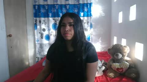 Snapshot of kathiie_ chatting on January 18, 12:36 pm K A T H I E online show from January 18, 12:36 pm