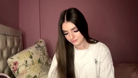 Emma online show from January 19, 1:51 pm