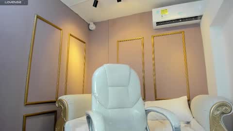 Kathy online show from February 18, 7:32 pm